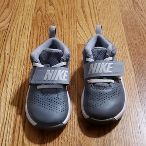 Nike Boys sneaker